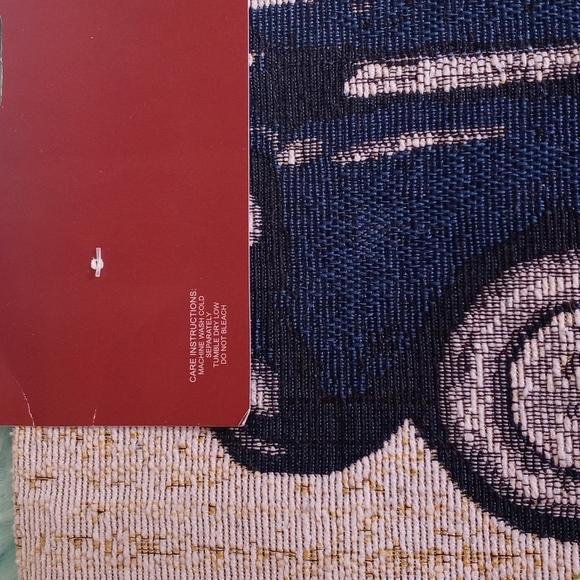 RUNNER table 13x54 in (33x137.20cm) - Picture 4 of 6